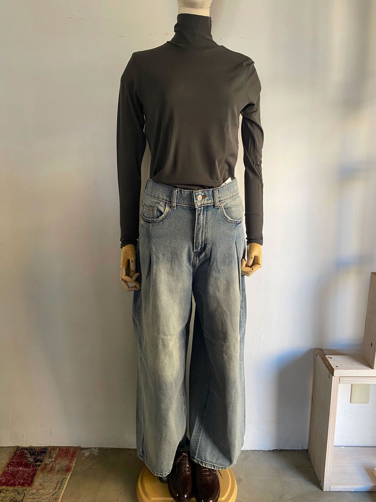 10ozポケットタック デニムパンツ ライトインディゴブルー