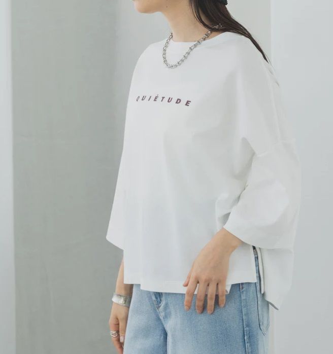 ロゴプリントワイドショートTシャツ オフホワイト