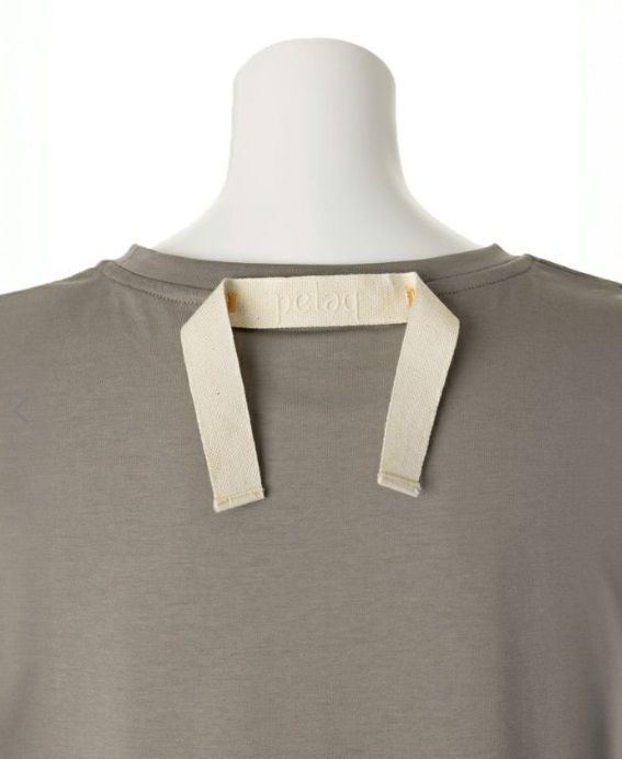 袖なしTシャツ 岩肌