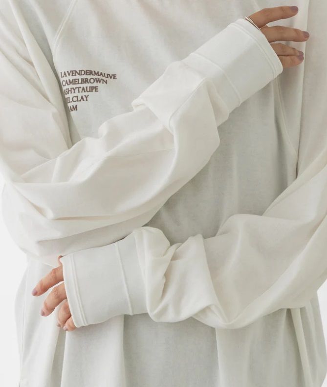 フロッキープリントロングTシャツ オフホワイト