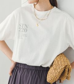 ロゴTシャツ オフホワイト
