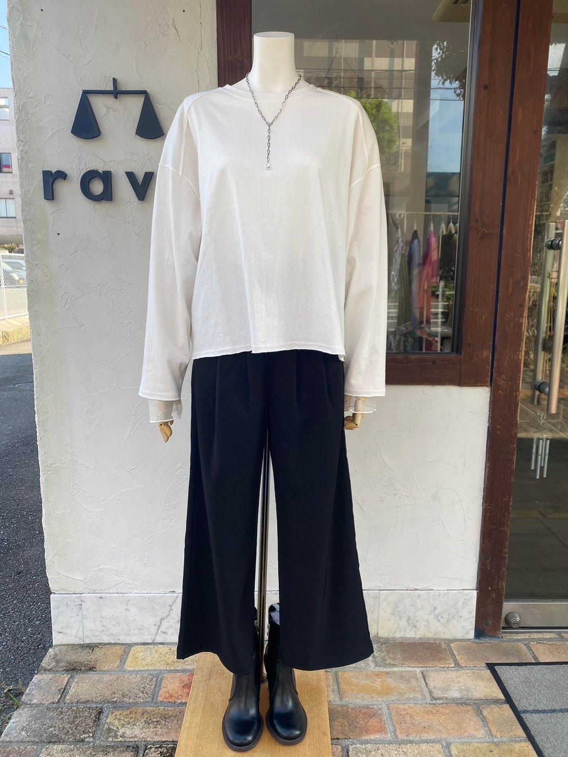 chignon 〜チュールドッキング無地カットソー たくしあげ