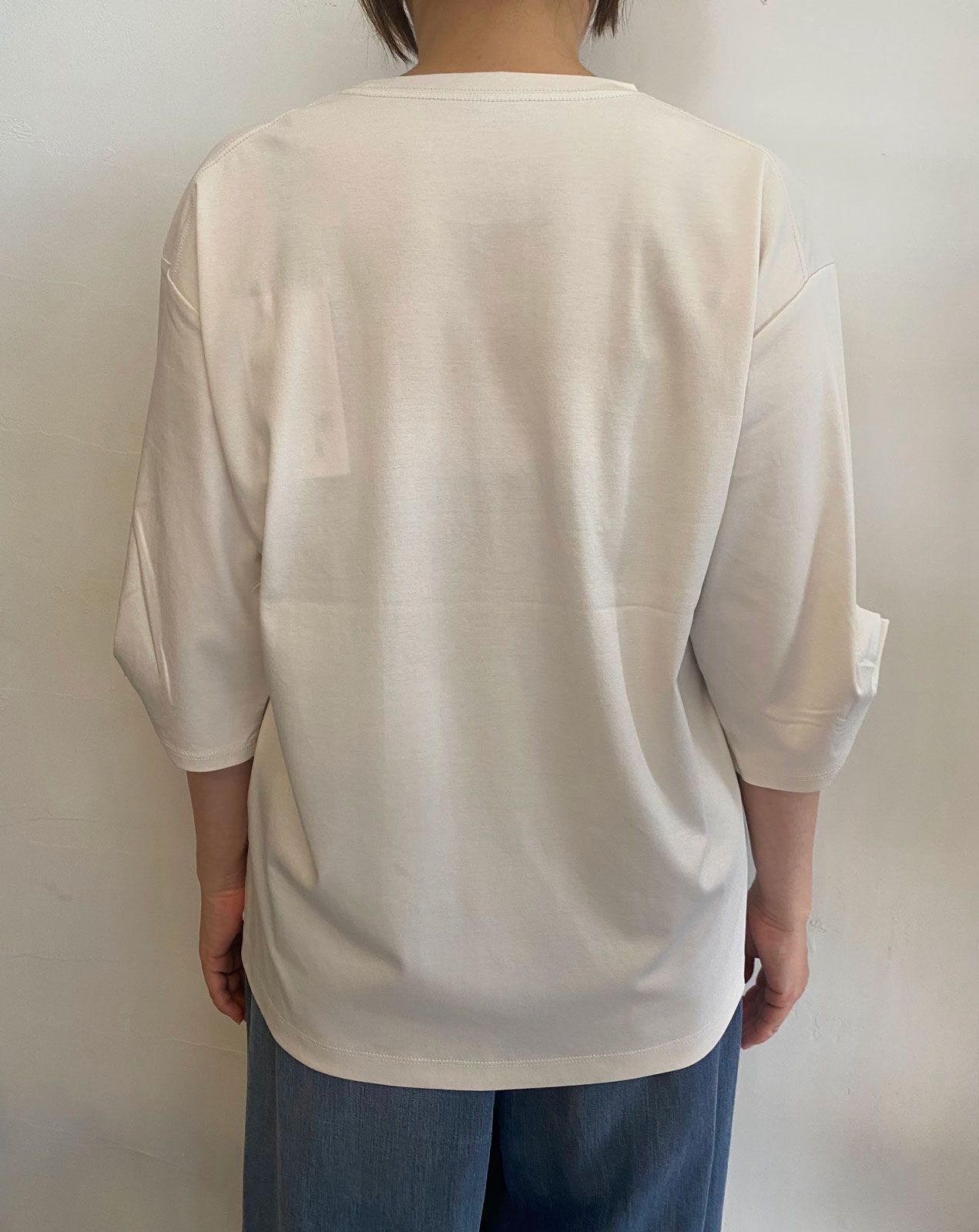刺繍ロゴTシャツ アイボリー