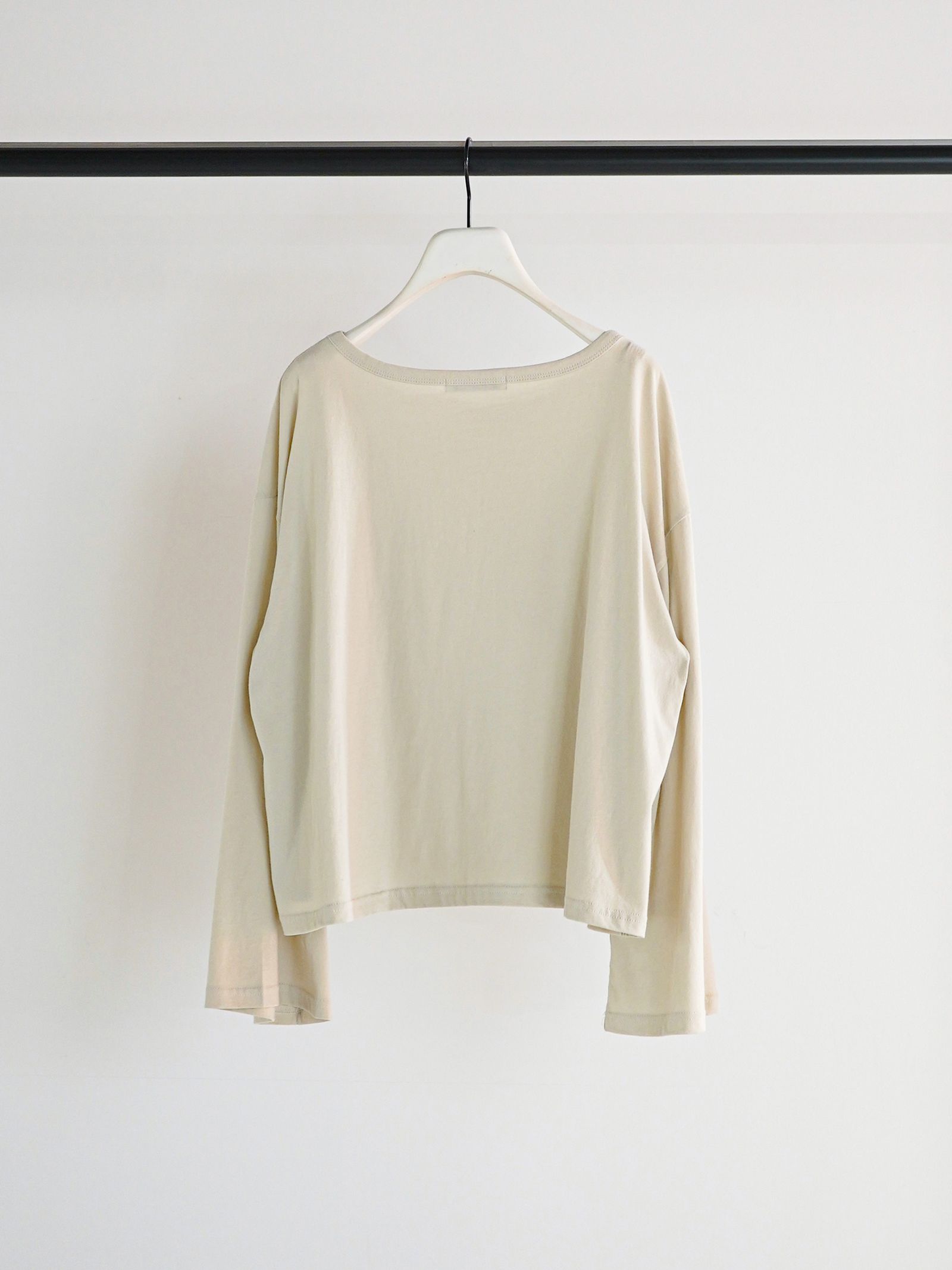 [8461-103KK] ”FLOW”ウェイブロゴTee  エクリュ