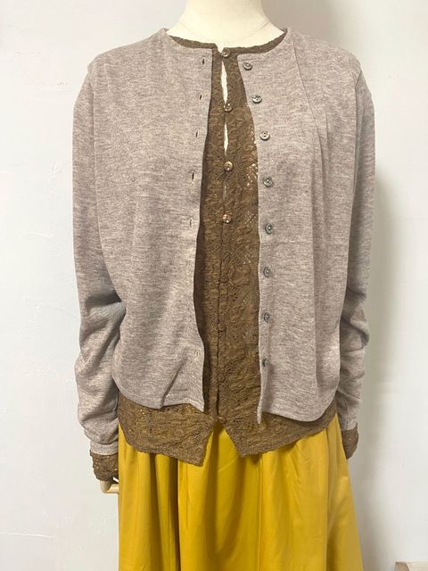 レースレイヤードカーディガン ベージュ