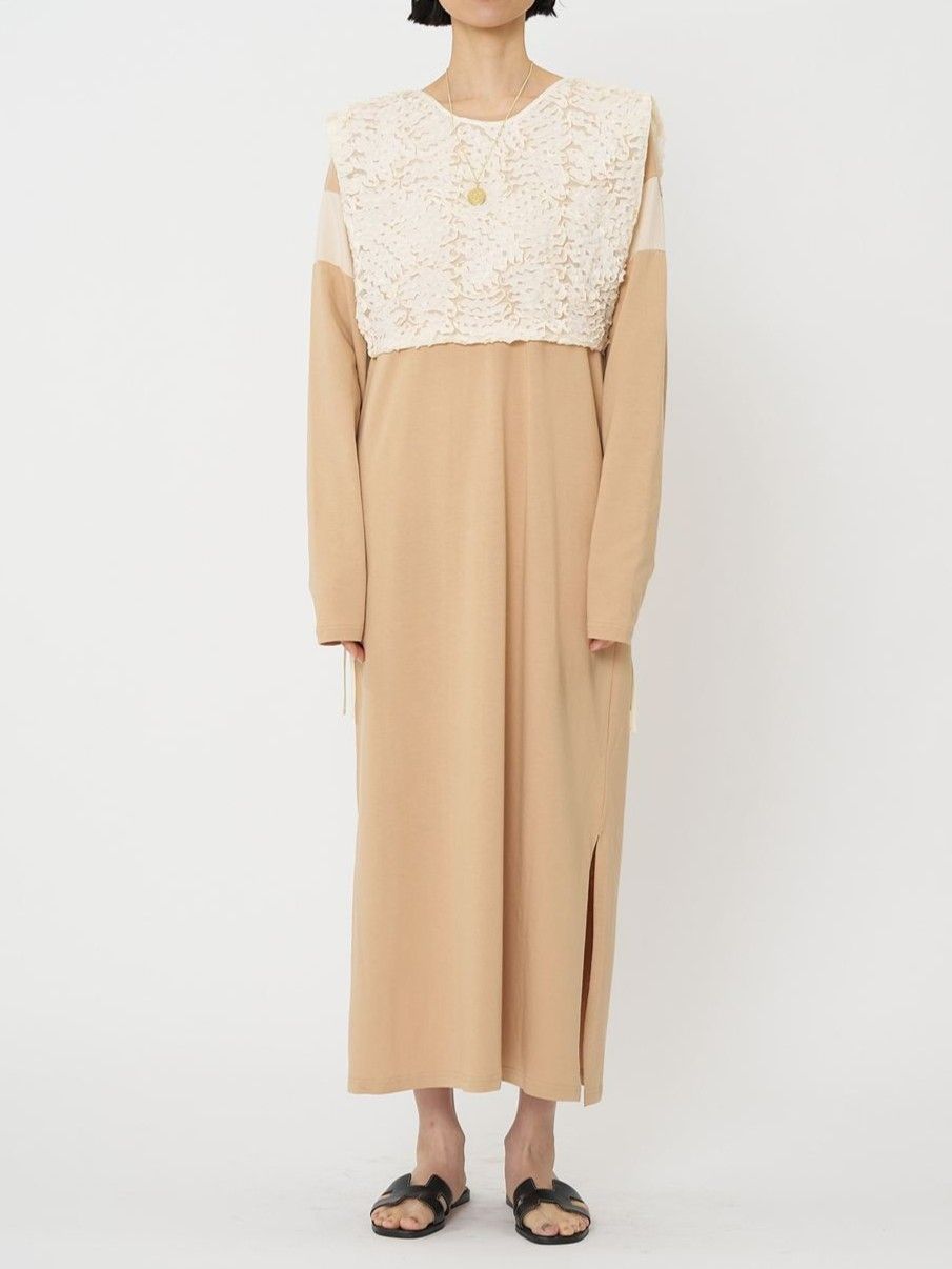 [1961-049BZ] フリルエンブロミニベスト アイボリー