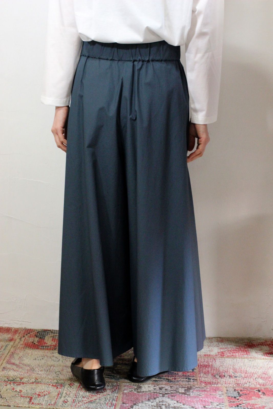 ボリューミースカーチョ ダークブルー