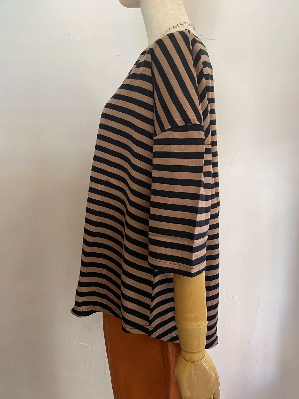 天竺BDミナミラウンドシャツ ブラック×モカ