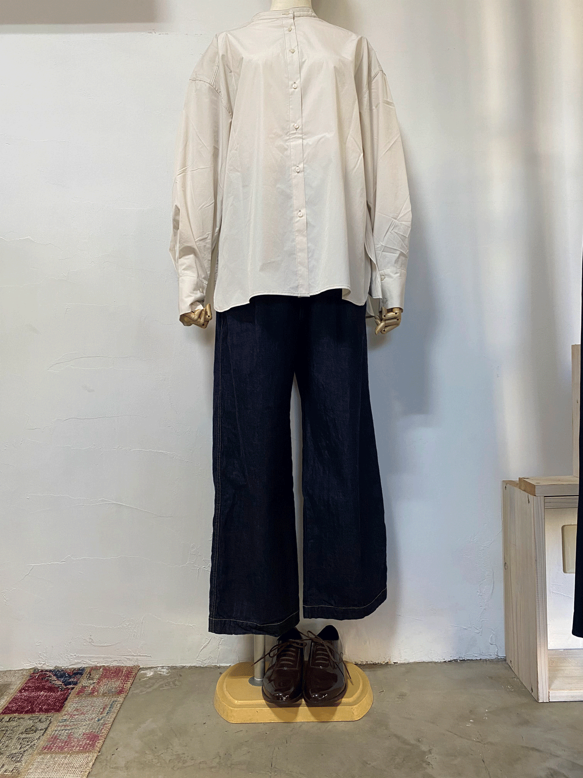 ポリエステルブロード フリルシャツ オフ