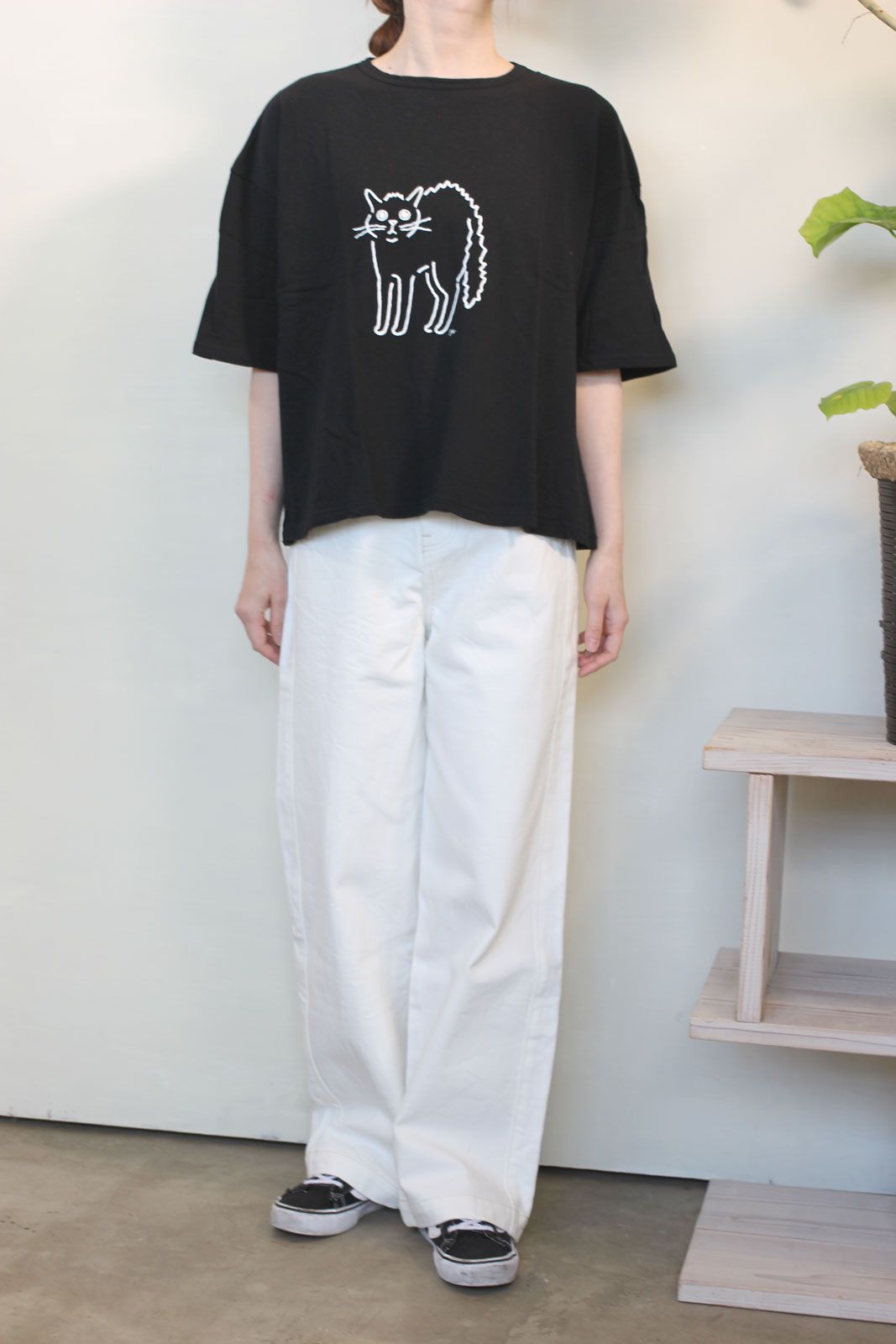 びっくり猫Tシャツ ブラック