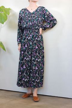 フラワープリーツワンピース ネイビー