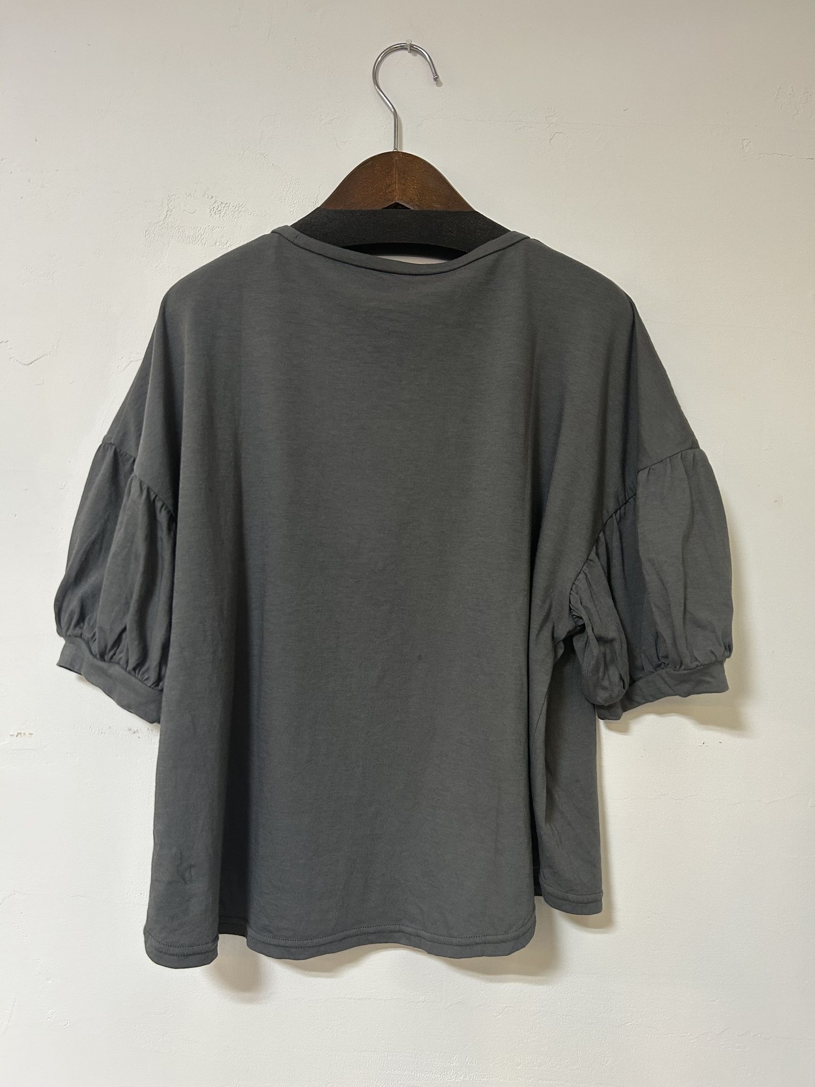 ClothesプリントT カーキグレー