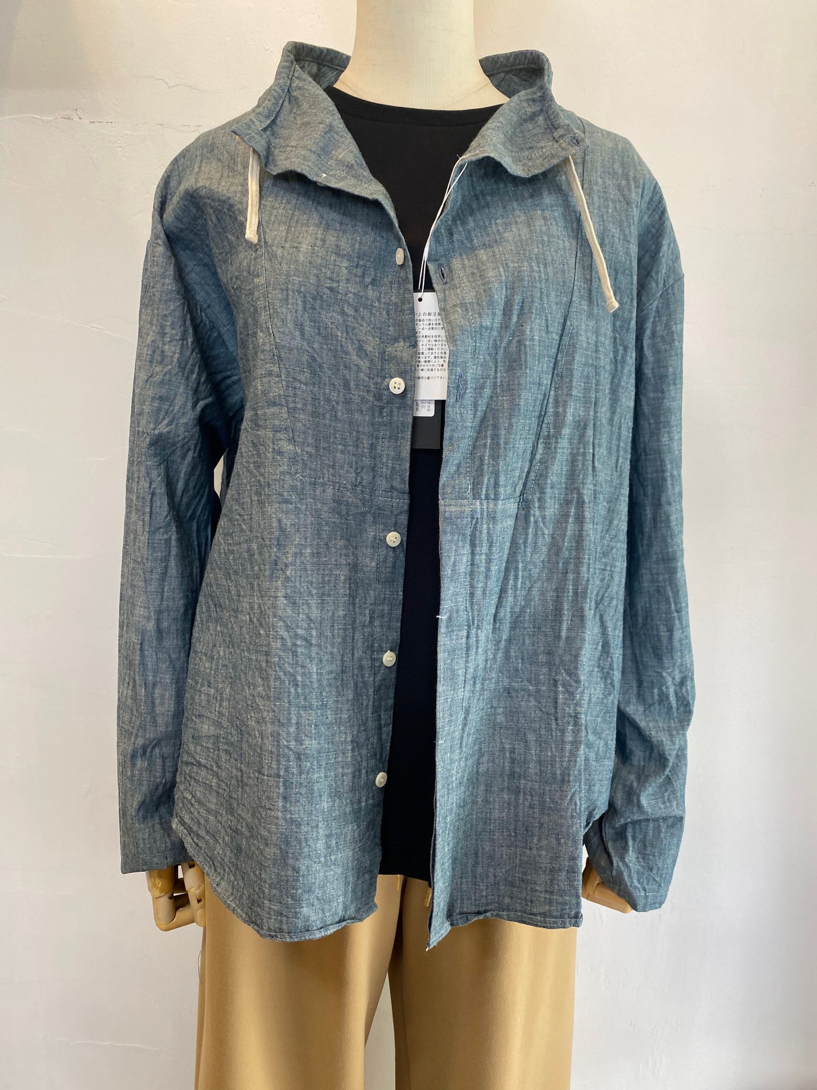 スタンドアウェーカラーコットンシャツ ブルー