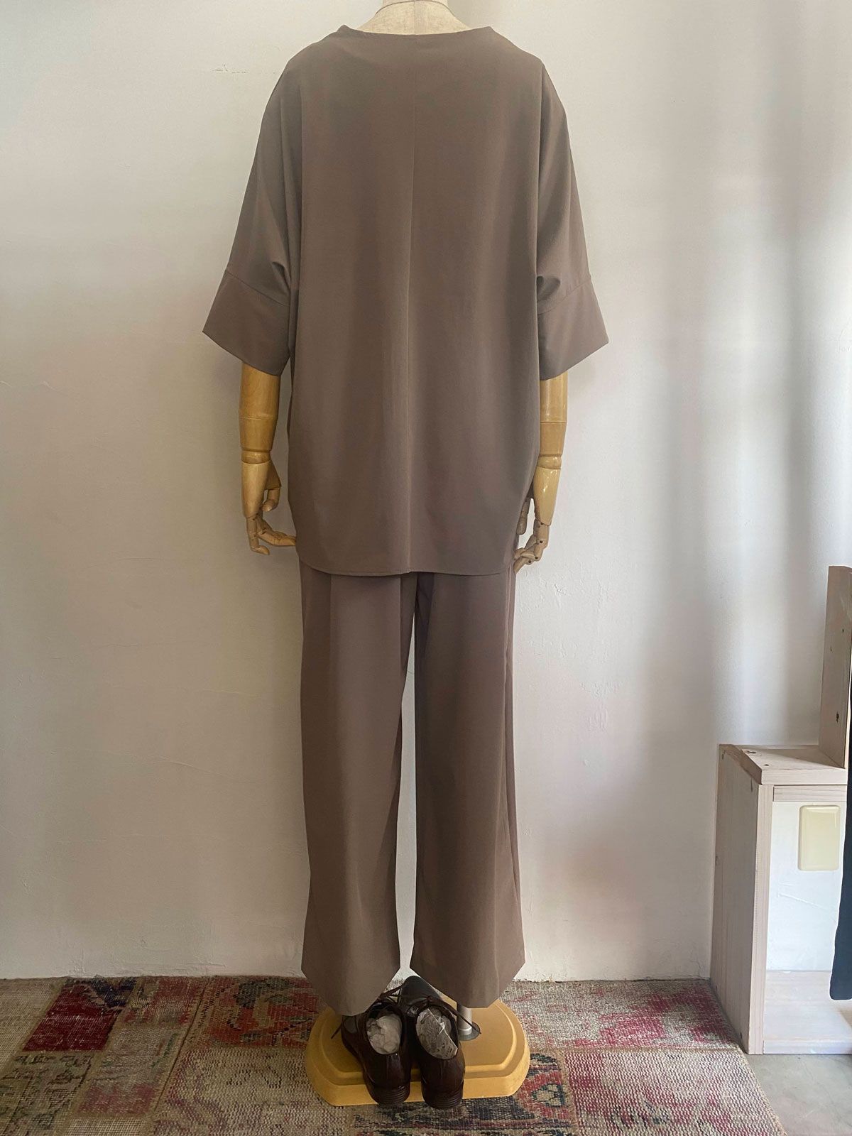 ICE TOUCH 接触冷感厚ワイドストレートパンツ モカ