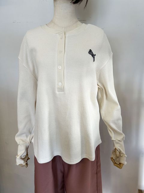 TORAワッフルヘンリーネックトップス アイボリー