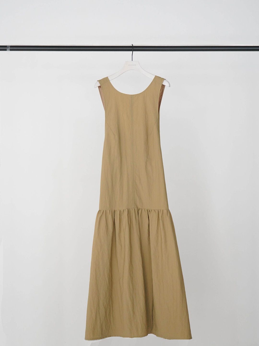 [5263-659YM] バッククロスティアードOP ベージュ