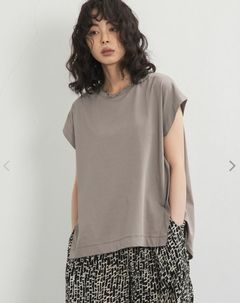 袖なしTシャツ 岩肌