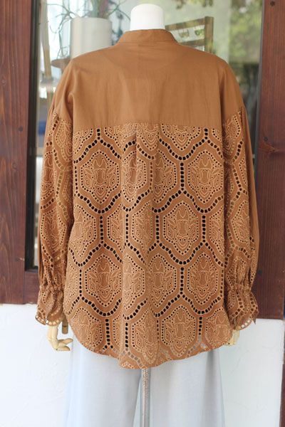 刺繍レースブラウス ブラウン
