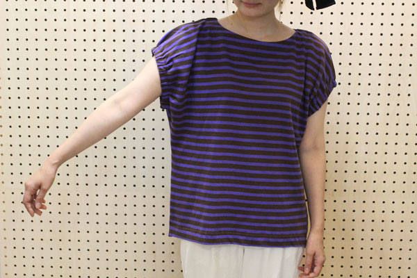 ギャザーフレンチスリーブTシャツ ブラウンxブルーパープル