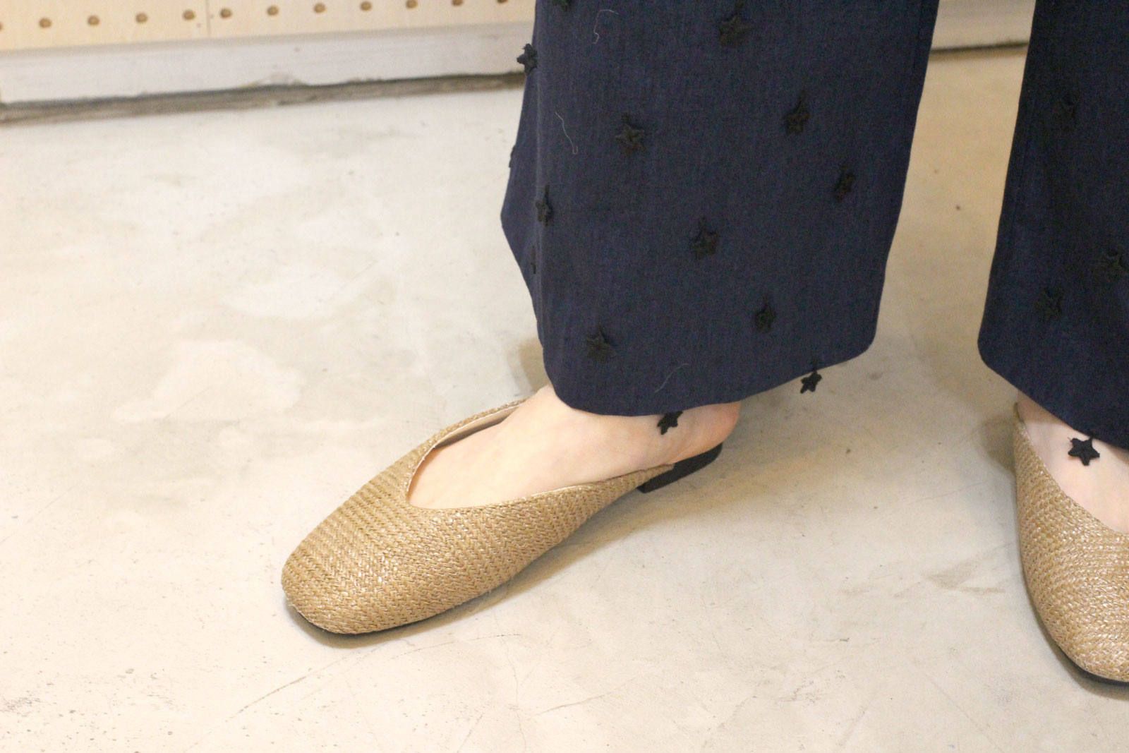 星刺繍ワイドデニムパンツ