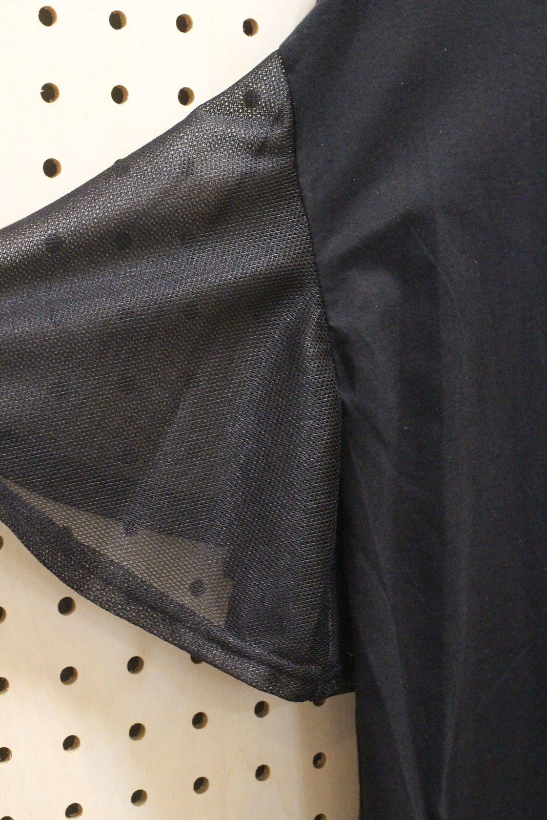 メッシュスリーブカットソー ブラック