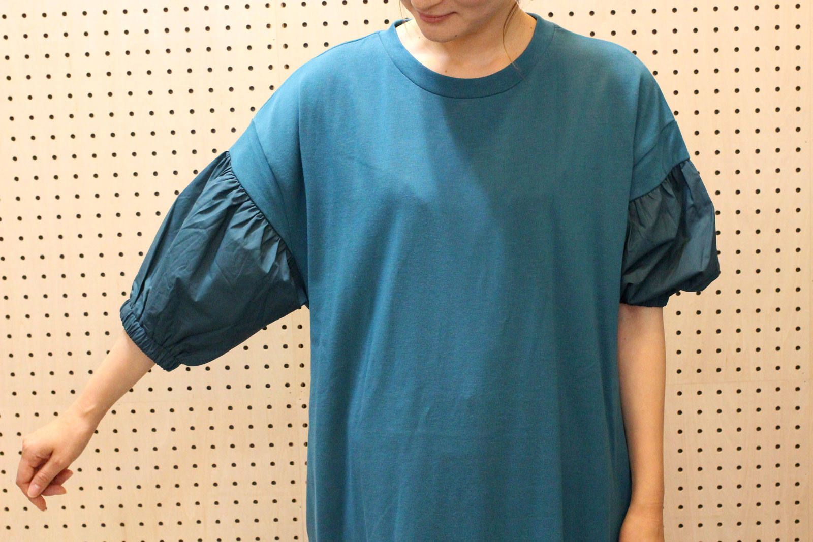 袖切り替えワンピース ブラック