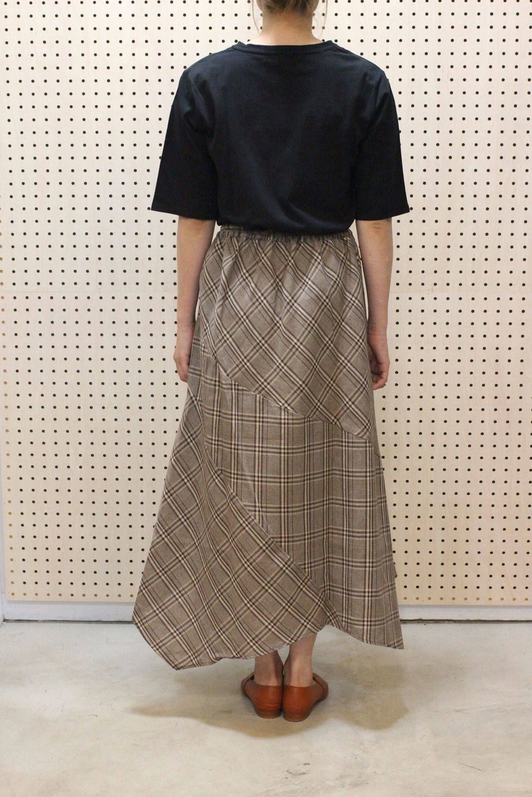 アシンメトリーチェックスカート ブラウンチェック