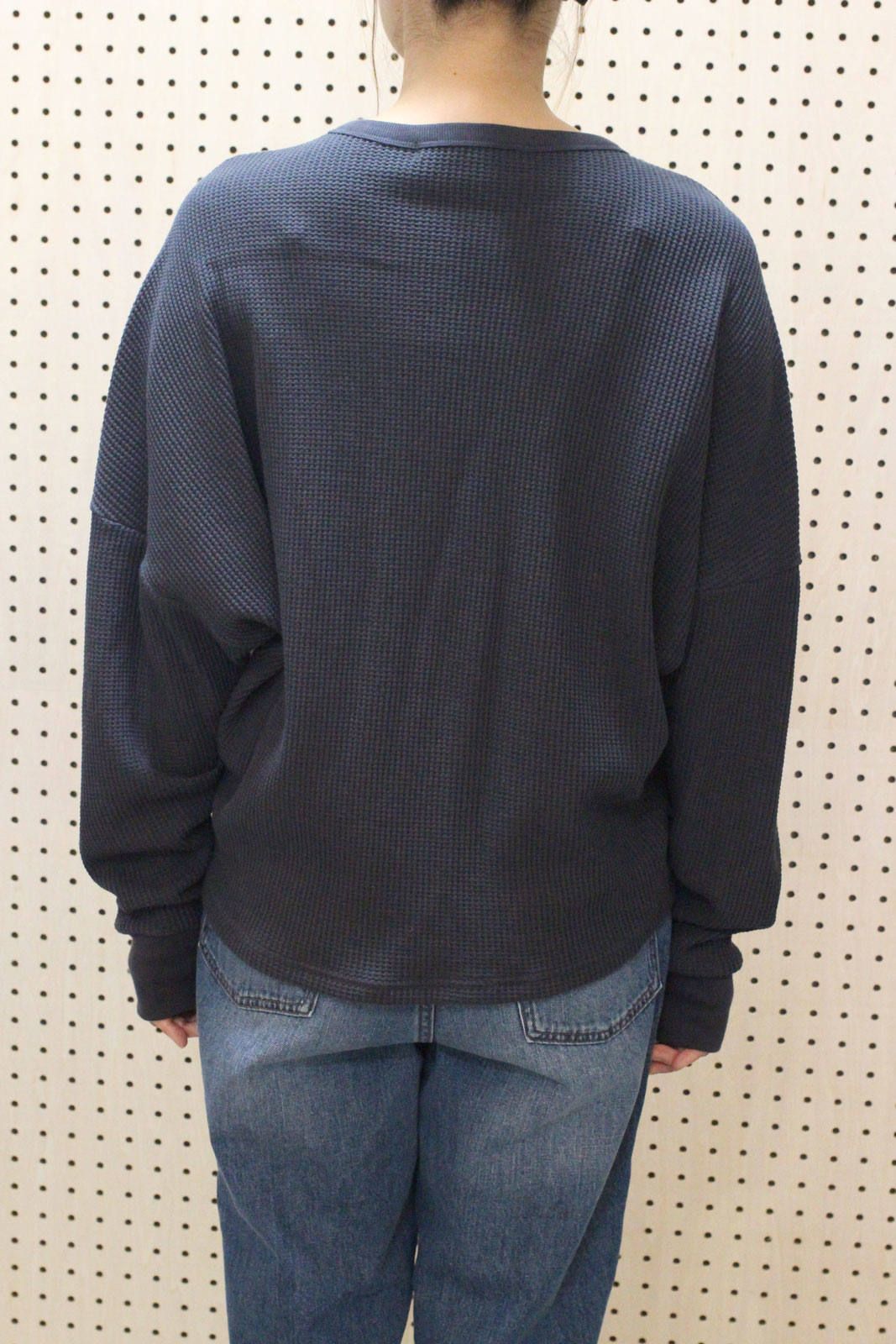 ドロップショルダーサーマルニット チャコール