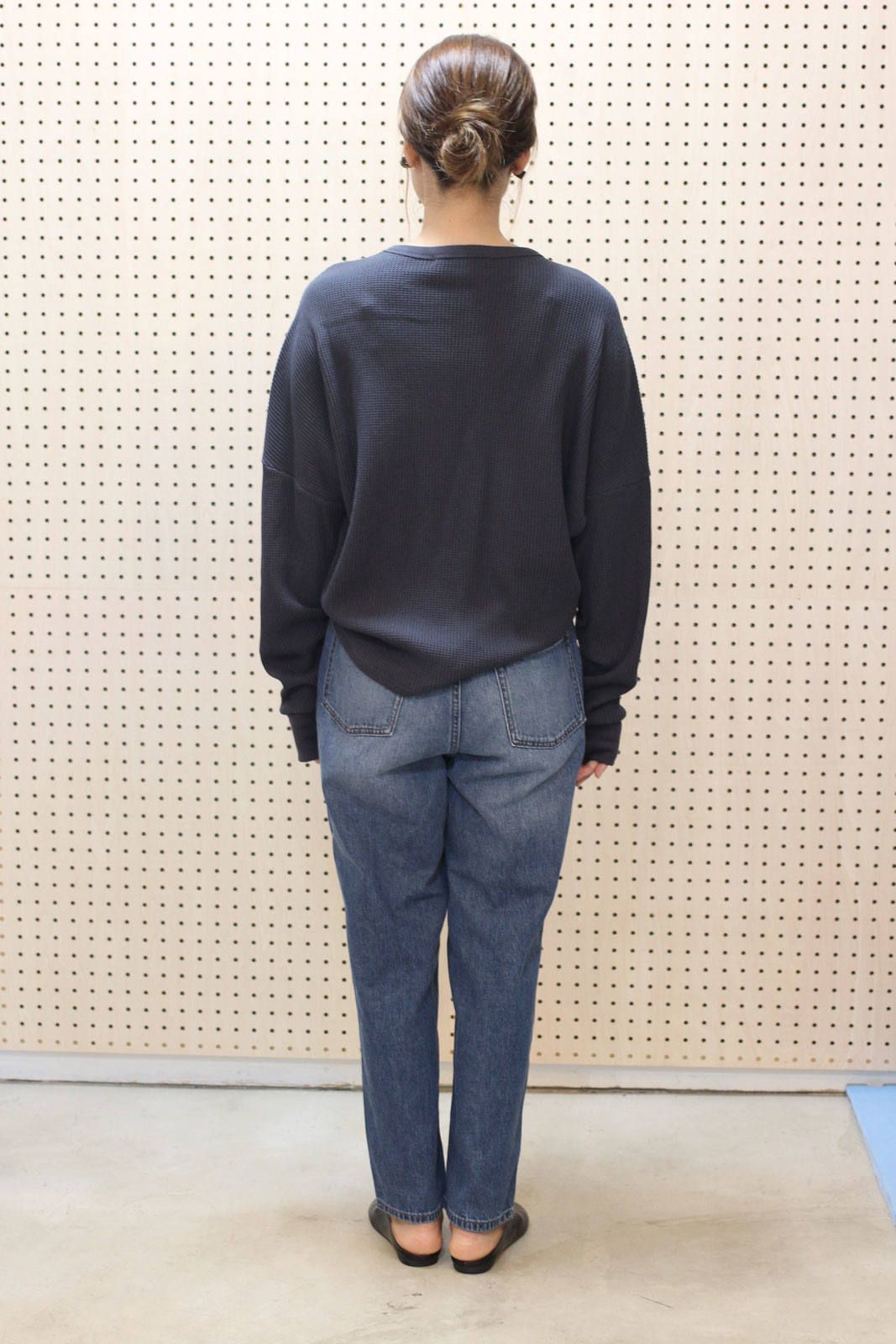 ドロップショルダーサーマルニット チャコール