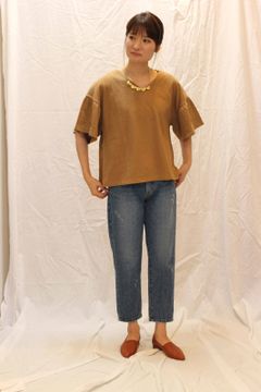 Vネックフレア袖カットソー キャメル