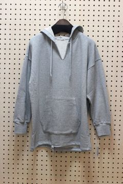 フード付きプルオーバー グレー