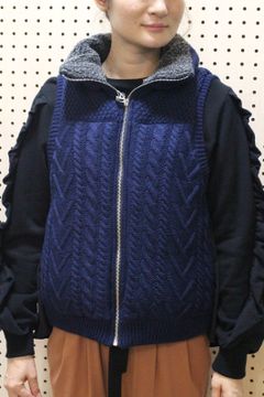 ケーブルニットデザインベスト ネイビー
