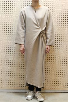 ツイストロングワンピース ベージュ