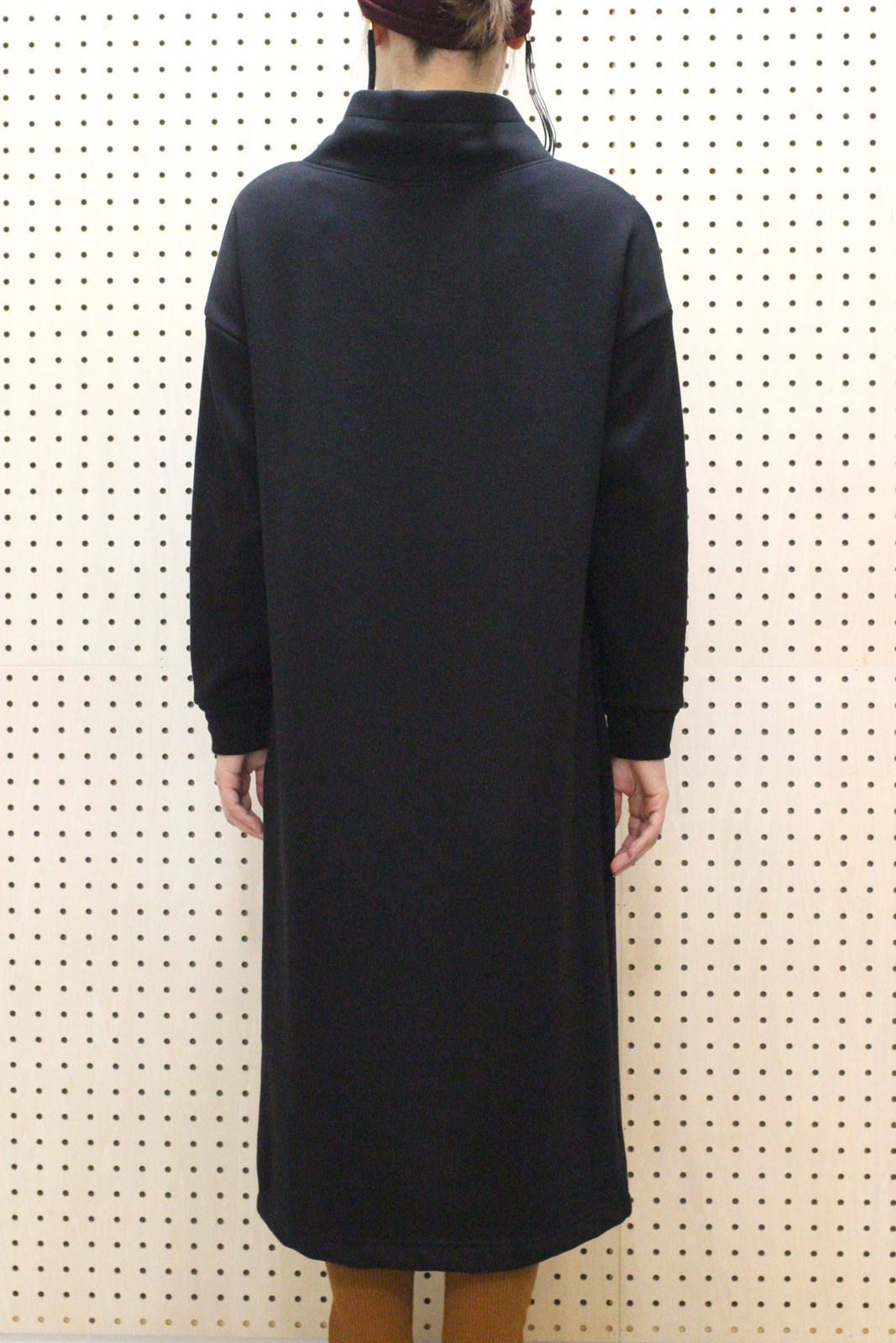 ボンバーヒートパーカーワンピース ブラック