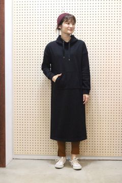 ボンバーヒートパーカーワンピース ブラック