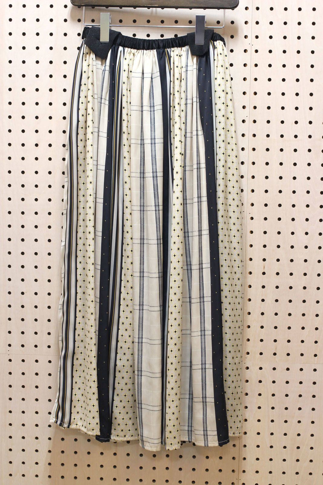 マットサテンパネルロングスカート ベージュ