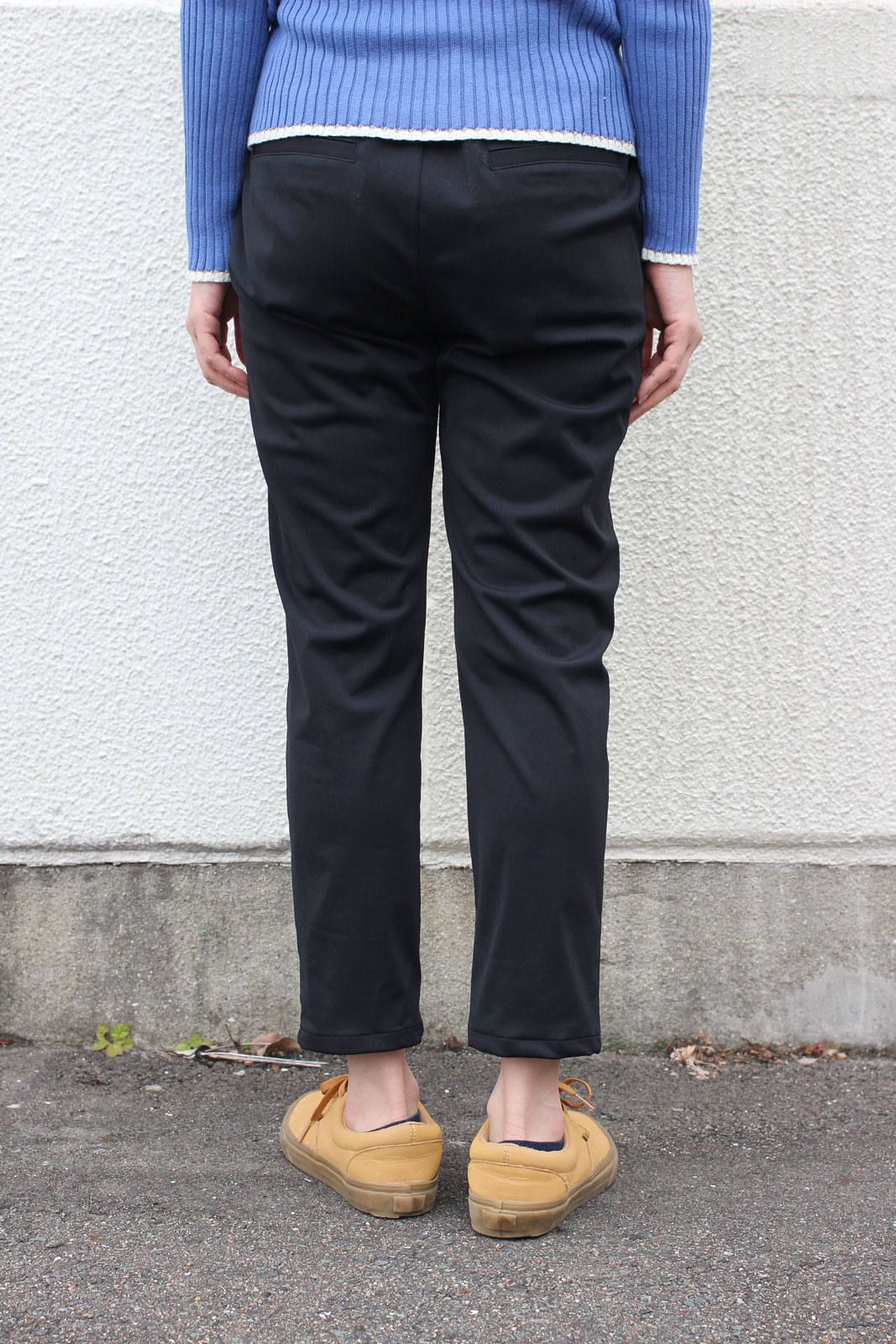 ハイテンションストレッチテーパードパンツ ネイビー
