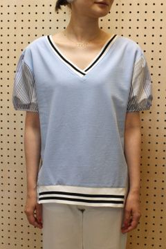 Vネックラインリブトップス サックス
