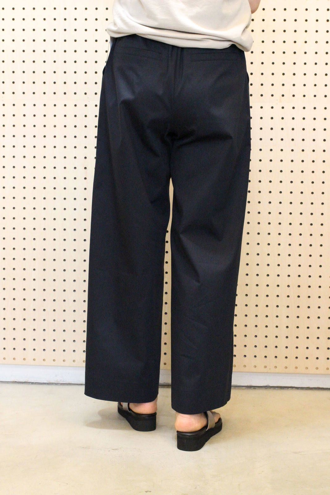 綿麻ツイルストレッチワイドパンツ ネイビー