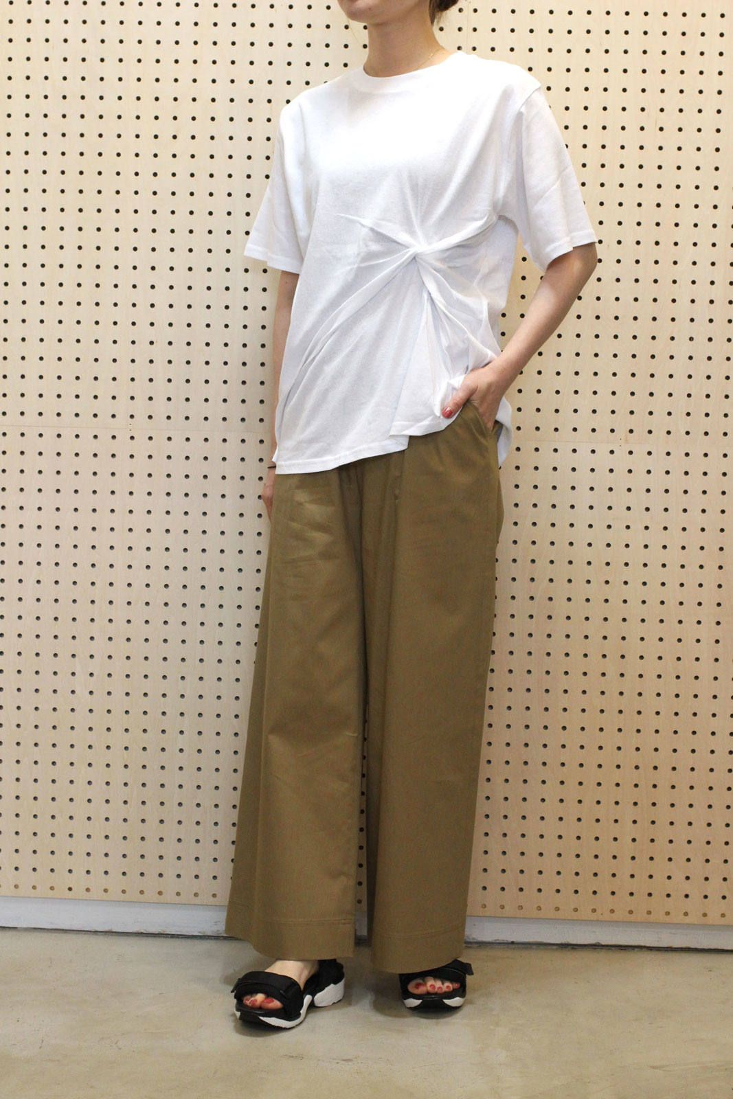 ツイストTシャツ ホワイト