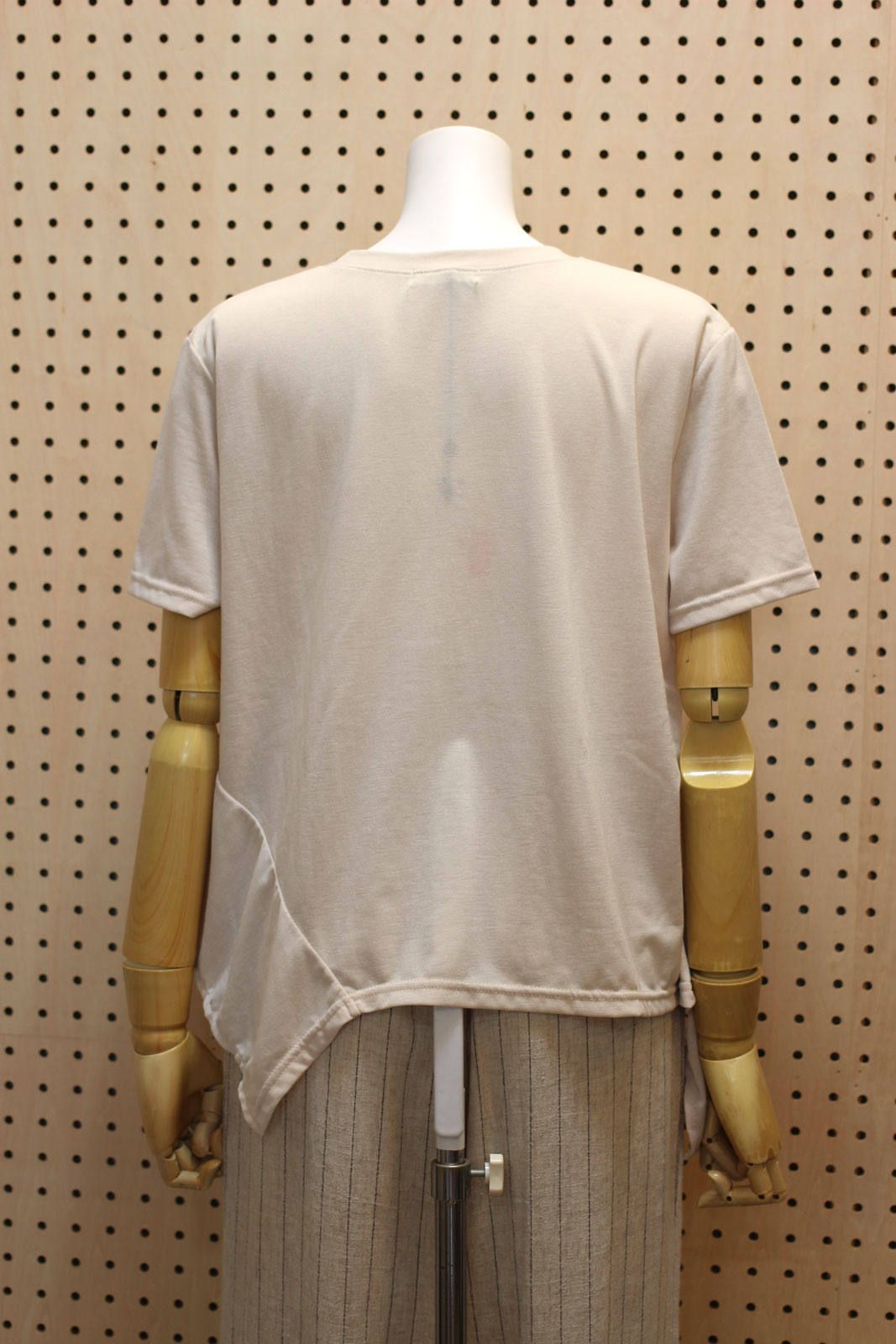 前結びTシャツ ベージュ