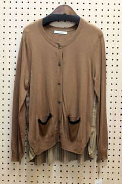 バックシフォンプリーツラウンドネックカーディガン ブラウン