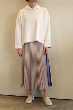 フードプルオーバー ホワイト