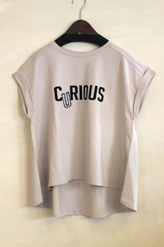 アンバランスロゴTシャツ ベージュ