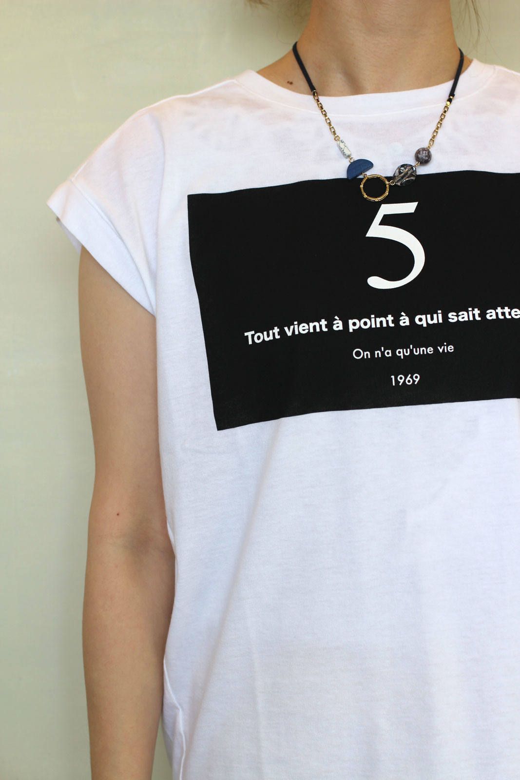フレンチスリーブプリントTシャツ ブラック