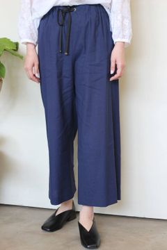 バイオリネンストレッチ8.5分丈ワイドパンツ ネイビー