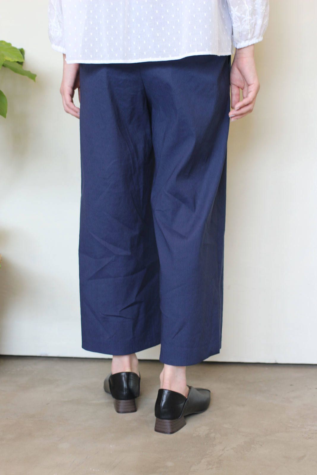 バイオリネンストレッチ8.5分丈ワイドパンツ ネイビー