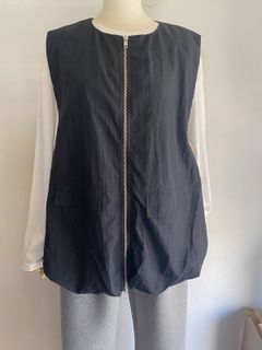 ナイロンベスト ブラック