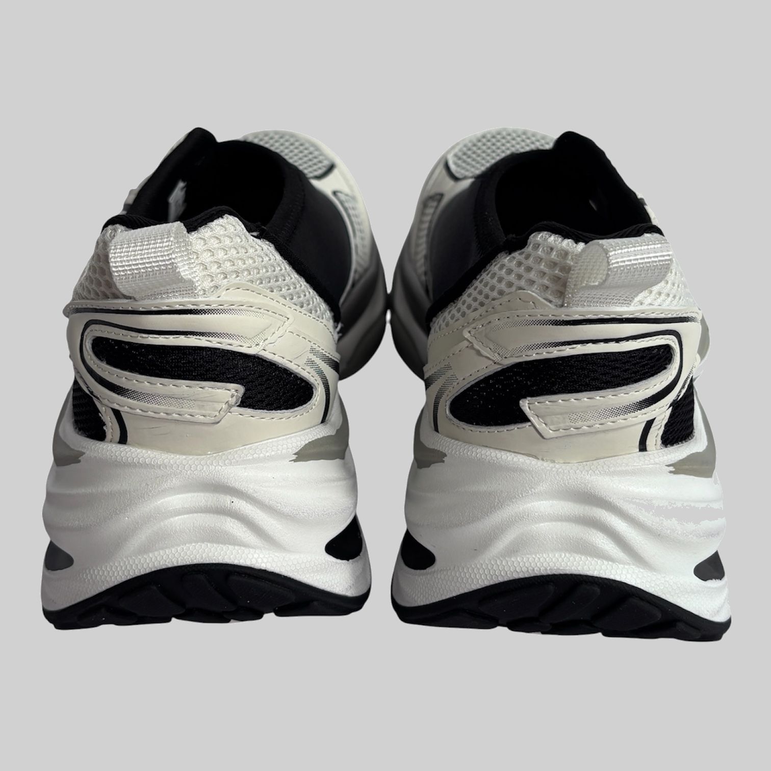 Mesh Slip-On Sneakers ブラック