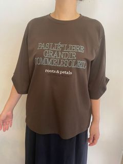 刺繍ロゴTシャツ ダークカーキ